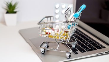 Um dos canais de venda das farmácias Nissei é sua loja virtual, que possui a mesma variedade das lojas físicas. | Fotot: Shutterstock