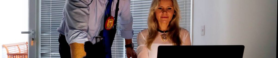 Delegados Tito e Tathiana formam uma parceria contra o crime em Curitiba. Juntos, atuam em casos de repercussão na cidade.