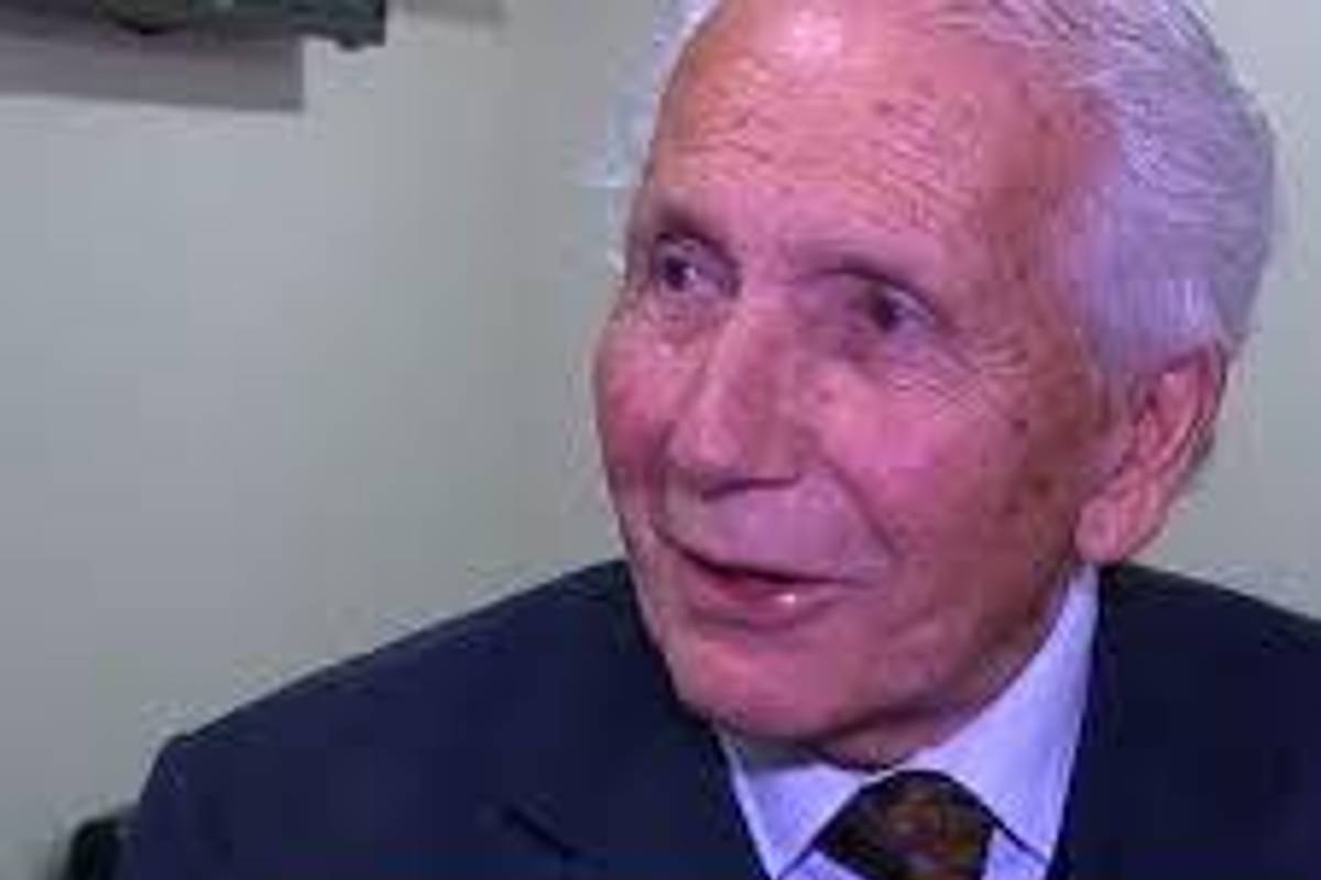 Dr. Francisco de Paula Soares Filho, ex-presidente da Associação Médica do Paraná, morreu aos 94 anos de idade.