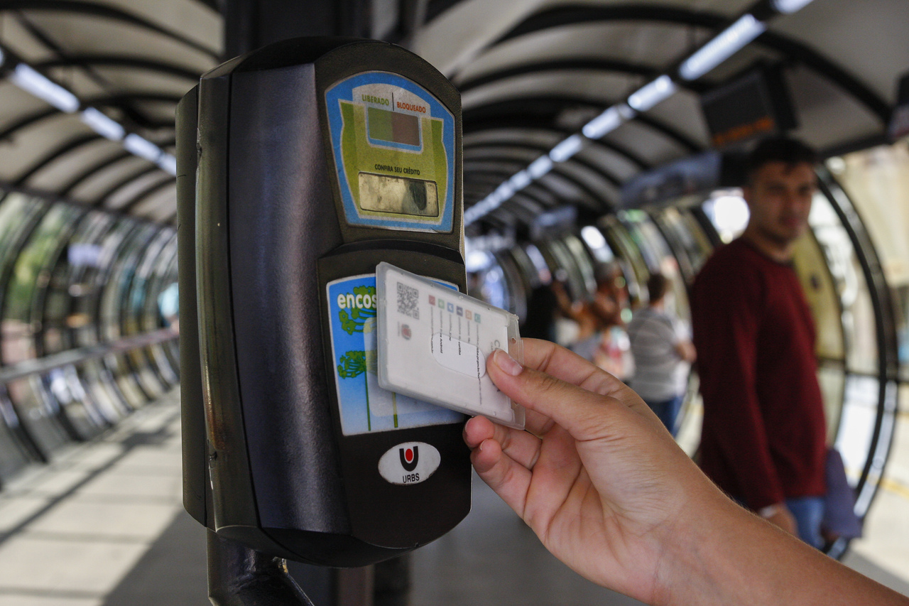 Tarifa de ônibus sobe em Curitiba