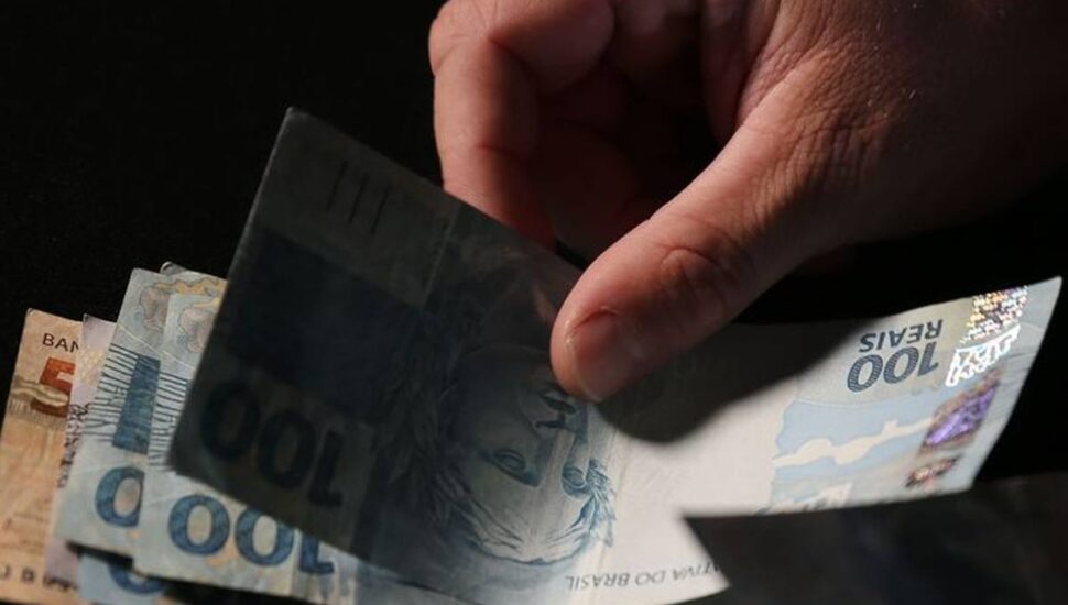 Fuja da Malha Fina e evite erros mais comuns na Declaração de Imposto de Renda 2022.