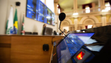 camara mascaras curitiba