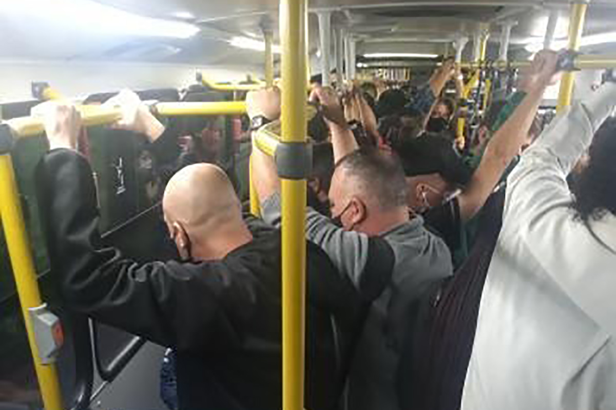 ônibus lotado