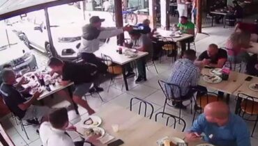 Tiroteio ocorreu no meio do restaurante em São José dos Pinhais.