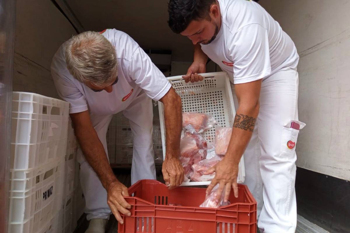 Mobilização foi organizada com mais de 100 outros produtores independentes de todo o Paraná.
