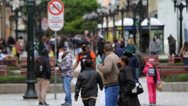 Feriado de Páscoa será de temperaturas amenas em Curitiba.