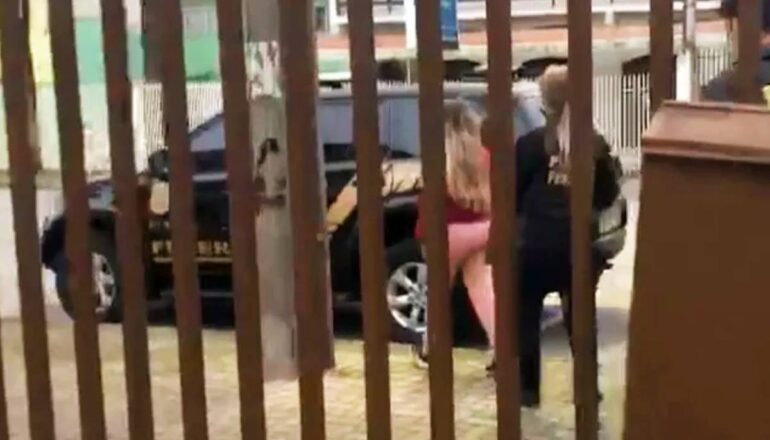 Mulher foi presa nesta quinta-feira, em Curitiba.