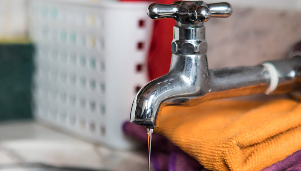 torneira agua sanepar