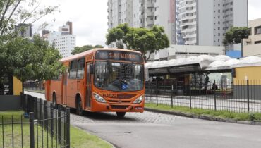 ônibus curitiba