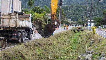 Obras em Matinhos prometem acabar com alagamentos na região.