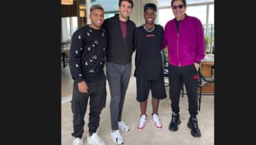 Estilo do apresentador Faustão chamou atenção.