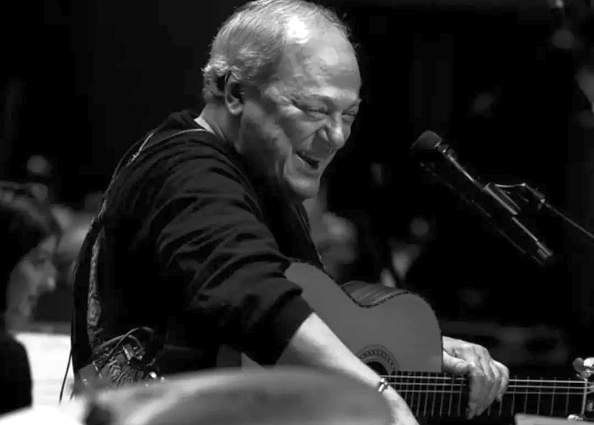 Toquinho canta na Oficina de Música