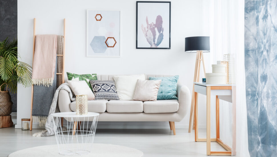 A decoração do seu apartamento não precisa ser básica! Aprenda a deixá-la elegante. | Foto: Shutterstock