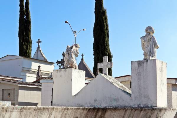 Cemitério em curitiba