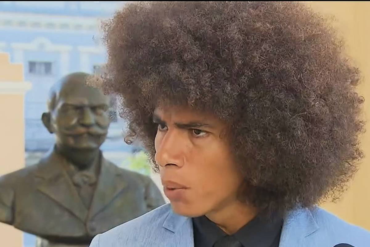 Vereadores de Curitiba votam, em 1º turno, pela cassação de Renato Freitas.