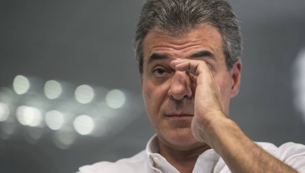 Declaração de bens do ex-governador Beto Richa teve redução em quatro anos.