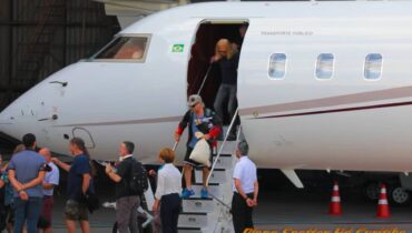 Banda Iron Meiden desembarcou para o show em Curitiba em um luxuoso avião.