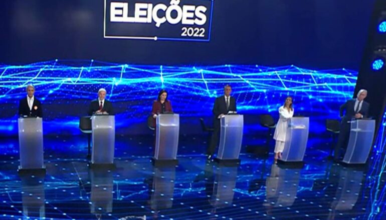Debate na Band contou com a presença de cinco candidatos à presidência do Brasil.