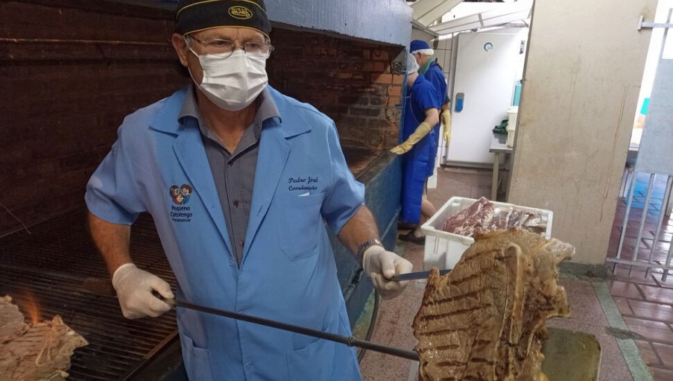 Churrasco do Pequeno Cotolengo é oportunidade para confraternizar e fazer o bem