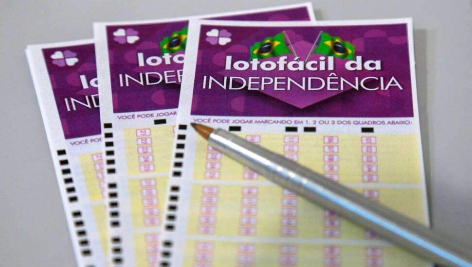 Lotofácil da Independência sorteia R$ 180 milhões no sábado; quais são as  chances de ganhar?, Gastar Bem