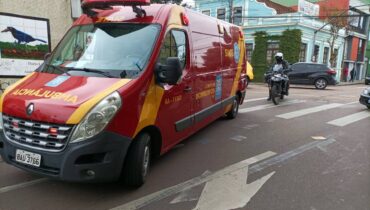 Um ambulância do Siate foi deslocada para o local para atendimento à vítima.
