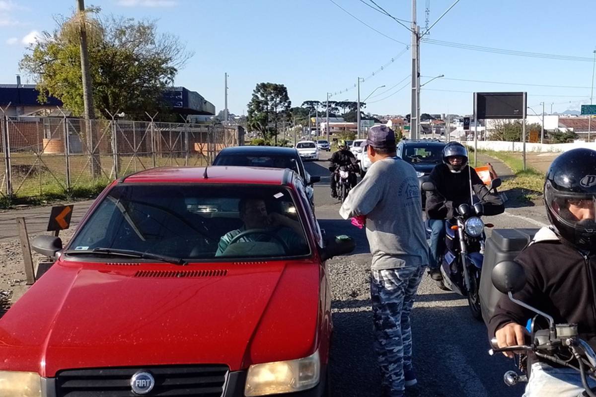 Para vendedores, o melhor momento são os horários de pico.