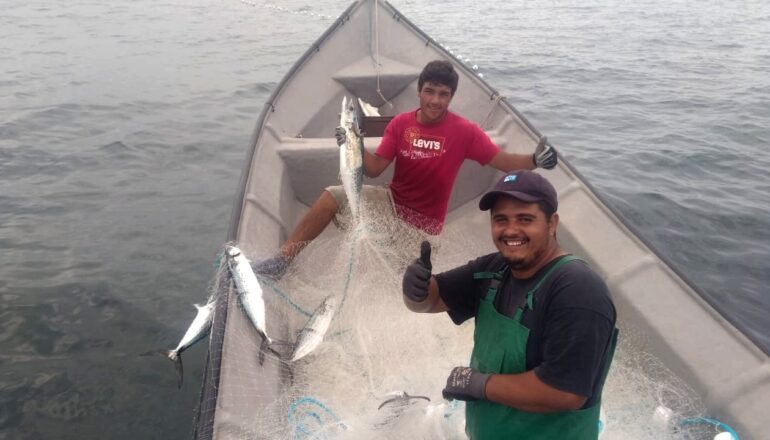 pescadores do projeto Olha o Peixe