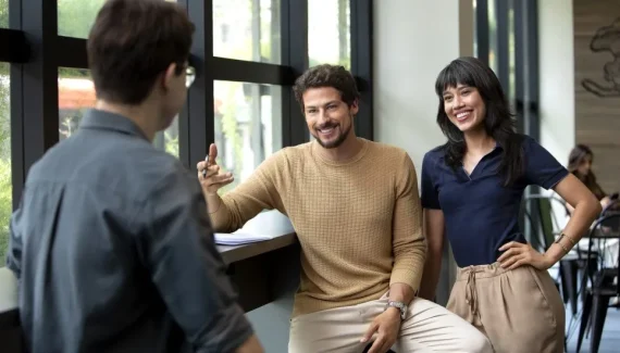 Pós-FAE expande excelência acadêmica e lança novas especializações em Business, Direito e Psicologia