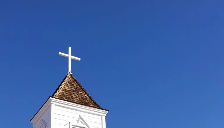 Governo do Paraná gasta R$ 300 mil em eventos religiosos no interior