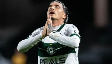 Coritiba corre risco de perder destaque contra o Corinthians