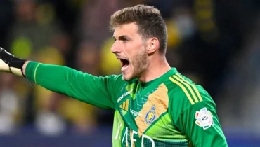 Revelação do Athletico, Bento descarta volta ao Brasil e prioriza futebol italiano