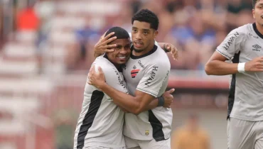 Athletico vence e confirma vaga na semifinal do Campeonato Paranaense