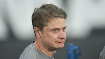 Coritiba anuncia técnico Fernando Seabra como substituto de Mozart