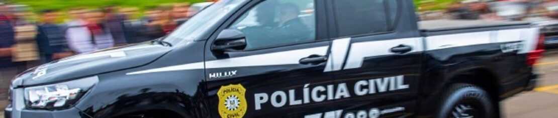 Imagem mostra uma viatura da Polícia Civil do Rio Grande do Sul, que investiga o caro do pai que jogou a filha bebê pela janela em Caxias do Sul.