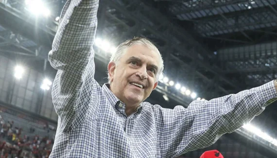 Os questionáveis sonhos de Petraglia no Athletico