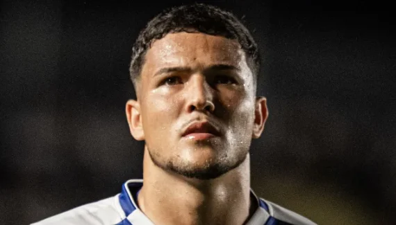 Com falha de Rangel, Coritiba empata com o Internacional e amplia jejum