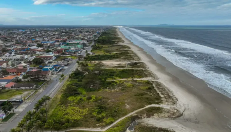 Projeto que prevê nova rodovia e canal de 17 km volta ao radar no Litoral do Paraná