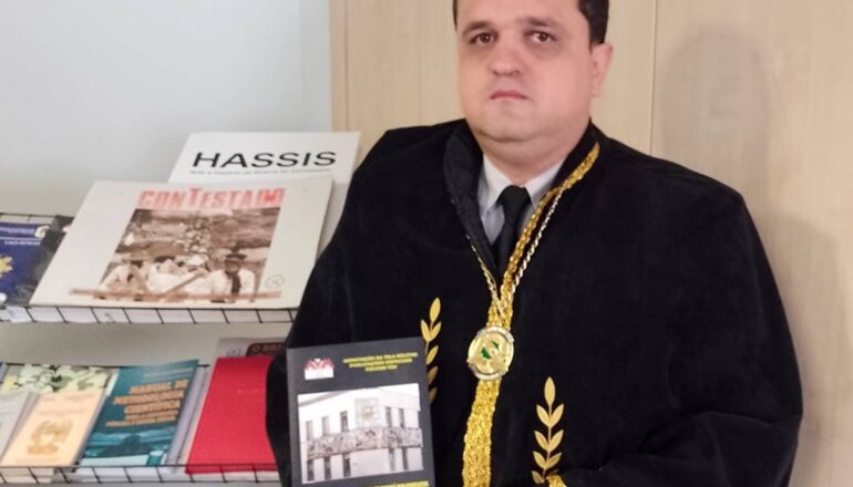 Imagem mostra o Major João Carlos Toledo Júnior, membro fundador da academia