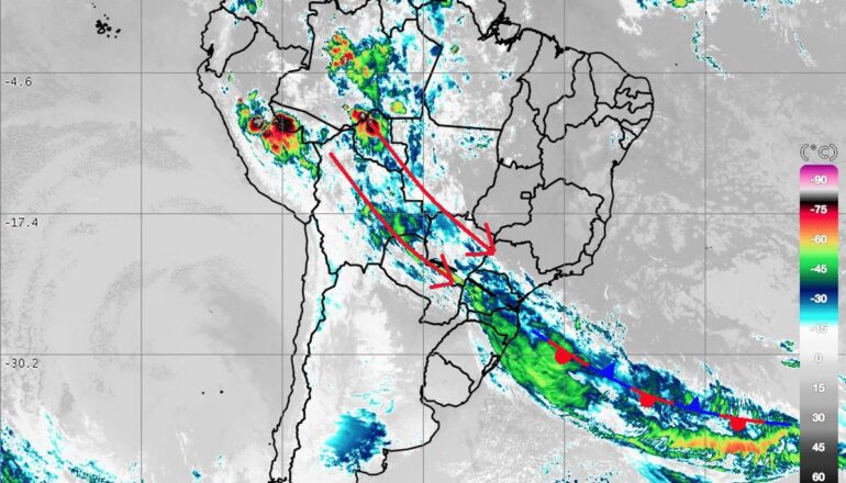 Imagem do Simepar destaca com as setas o ingresso da umidade do norte do Brasil, o que causa as chuvas na região do Paraná
