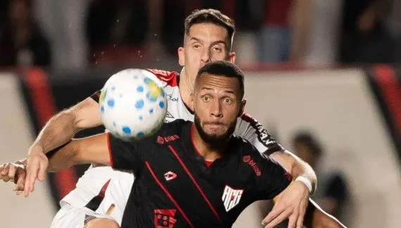 Goleiro Santos brilha nos pênaltis e coloca o Athletico nas oitavas da Copa do Brasil