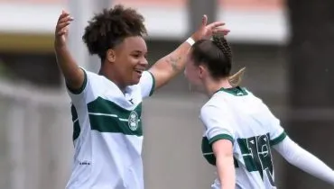 Após título, Coritiba encerra parceria e fará mudanças no futebol feminino