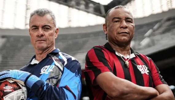 Athletico resgata escudo antigo e lança camisa histórica