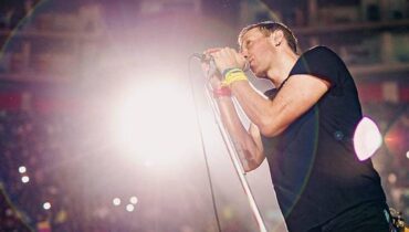 Imagem mostra Coldplay fará show extra em Curitiba após ingressos para o dia 21 de março esgotarem em minutos