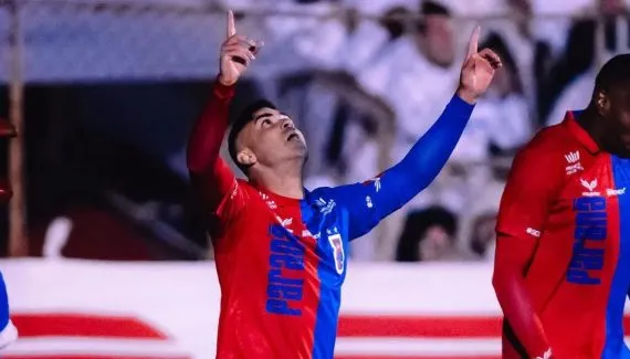 Jogadores do Paraná miram título e falam sobre futuro no clube