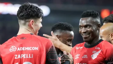 Athletico bate recorde com estrangeiros no Brasileirão