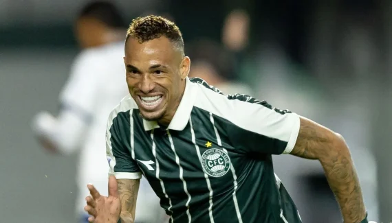 Melhor contra-ataque do Brasil? Coritiba vira pesadelo dos adversários