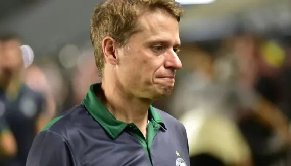 Descontrole? Coritiba é o time com mais expulsões no Brasileirão