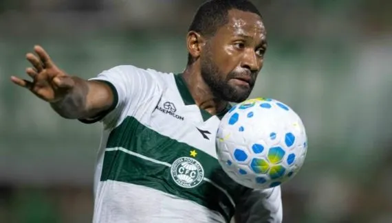 Lateral analisa ponto crucial para o Coritiba evoluir no segundo semestre