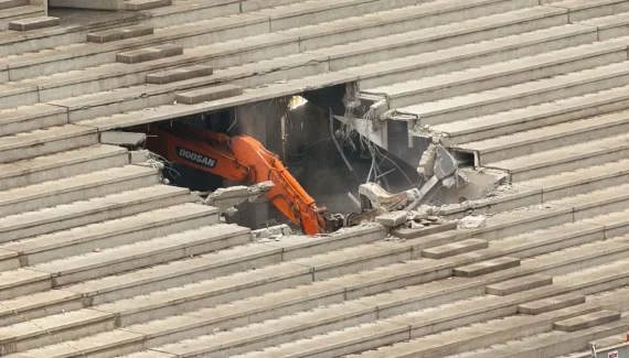 Athletico inicia demolição em setor interditado da Arena da Baixada