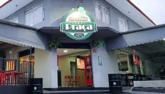 De clientes a donos do Boteco da Praça: um novo capítulo na esquina mais bucólica do Ahu